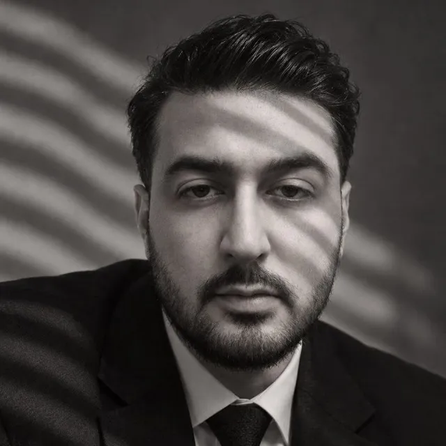 Portrait of Kamyar Kamali, Front-end Developer